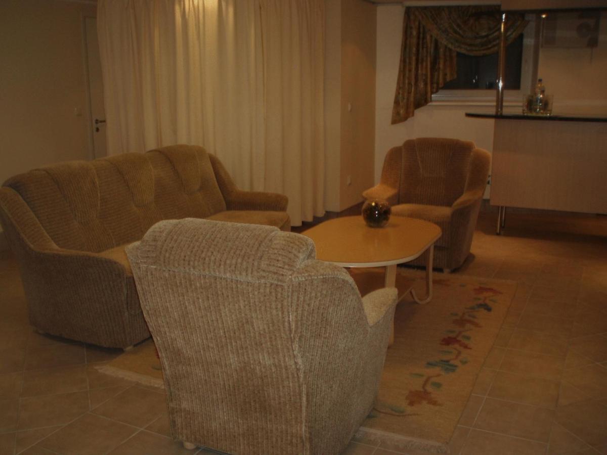 Nette Hotel Parnu Bagian luar foto